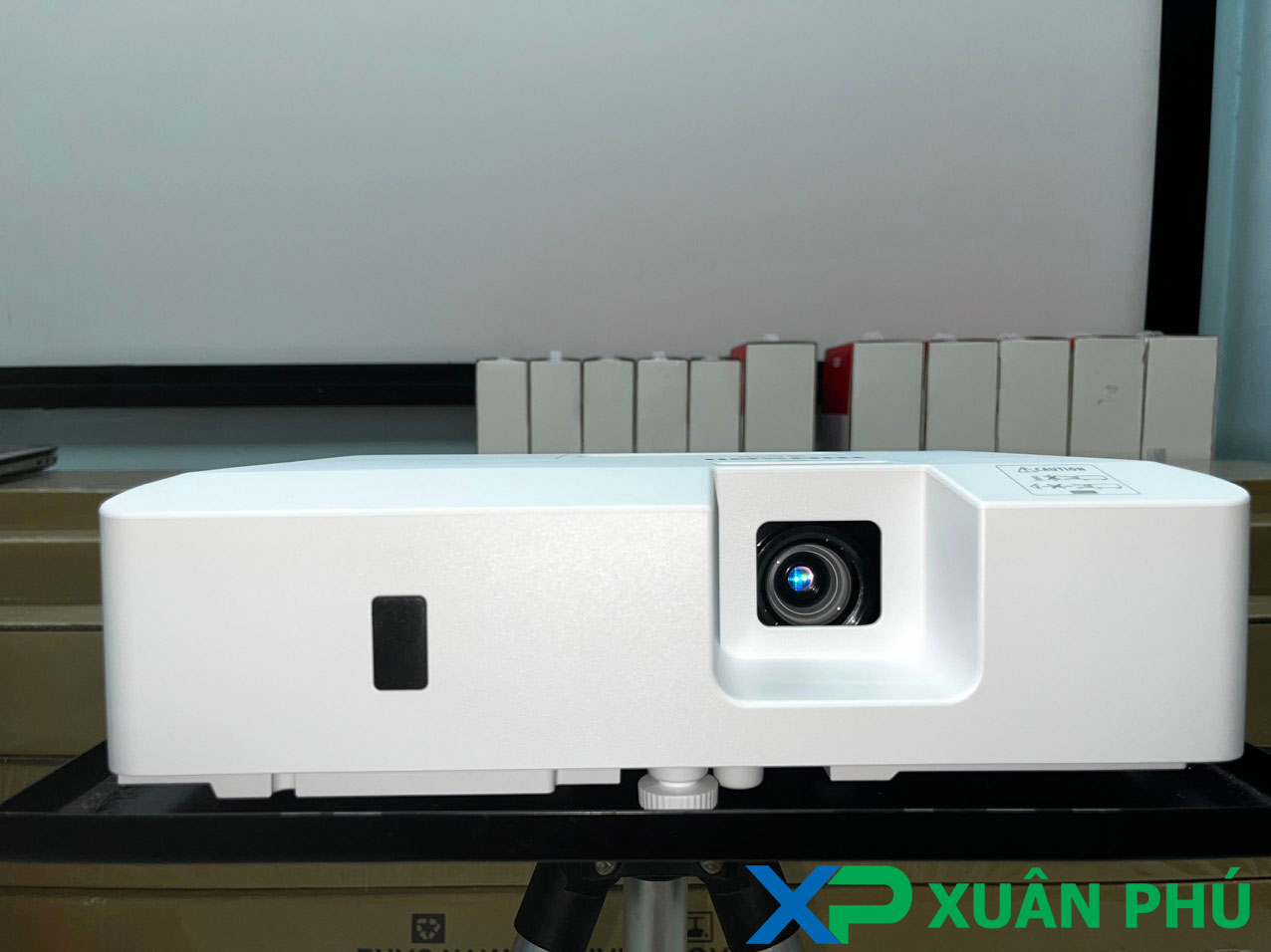 Review Máy Chiếu Maxell MC-EX3551 Cho Văn Phòng Và Giải Trí